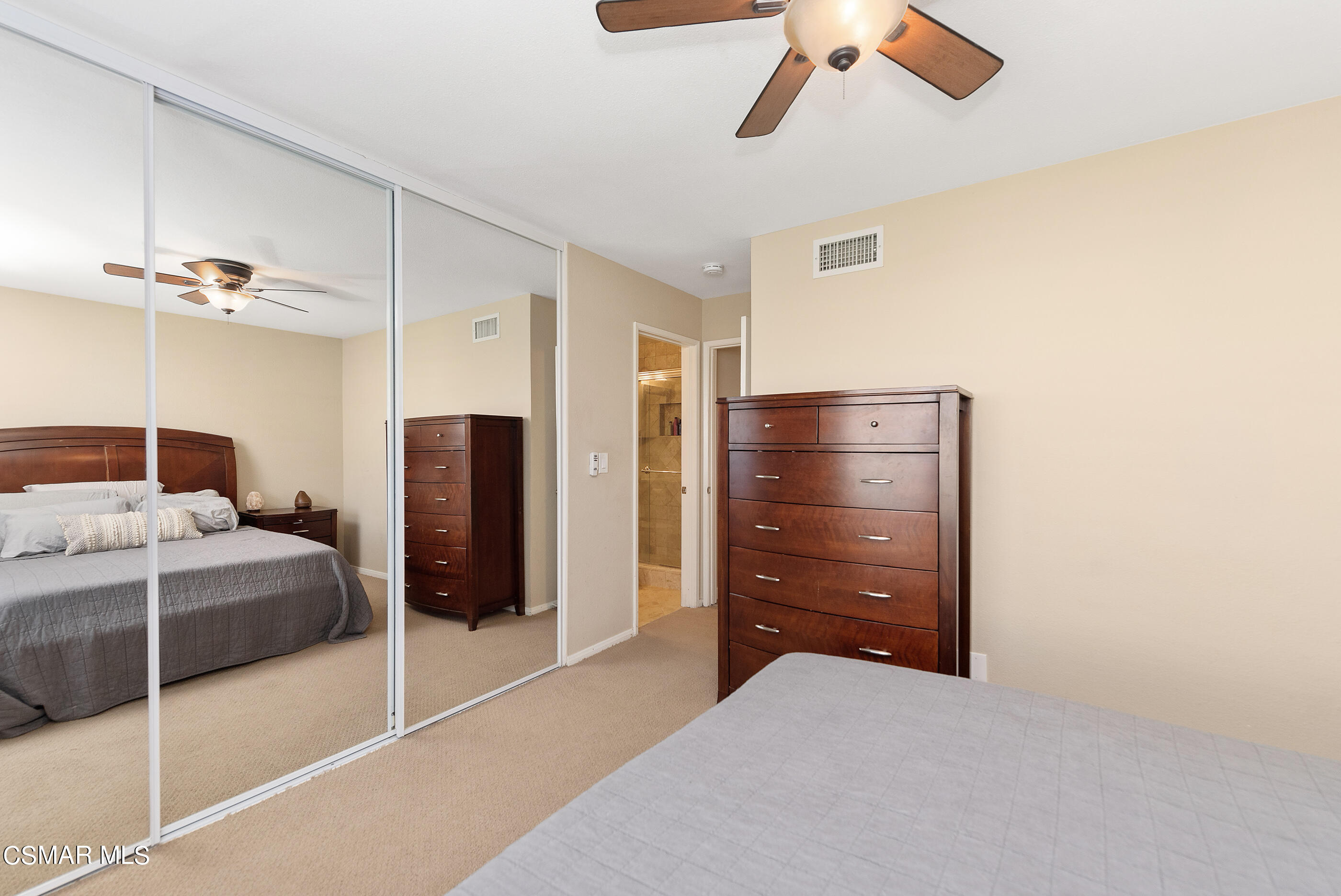 3923 Goodwin Avenue Simi Valley, CA 93063 - Photo 18 of 32 3923 Goodwin Ave Simi Valley-19