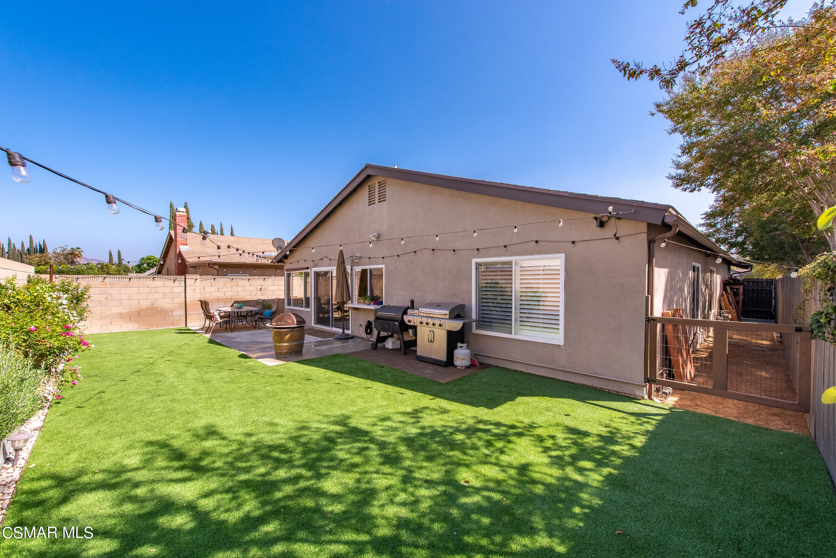 3923 Goodwin Avenue Simi Valley, CA 93063 - Photo 24 of 32 3923 Goodwin Ave Simi Valley-25