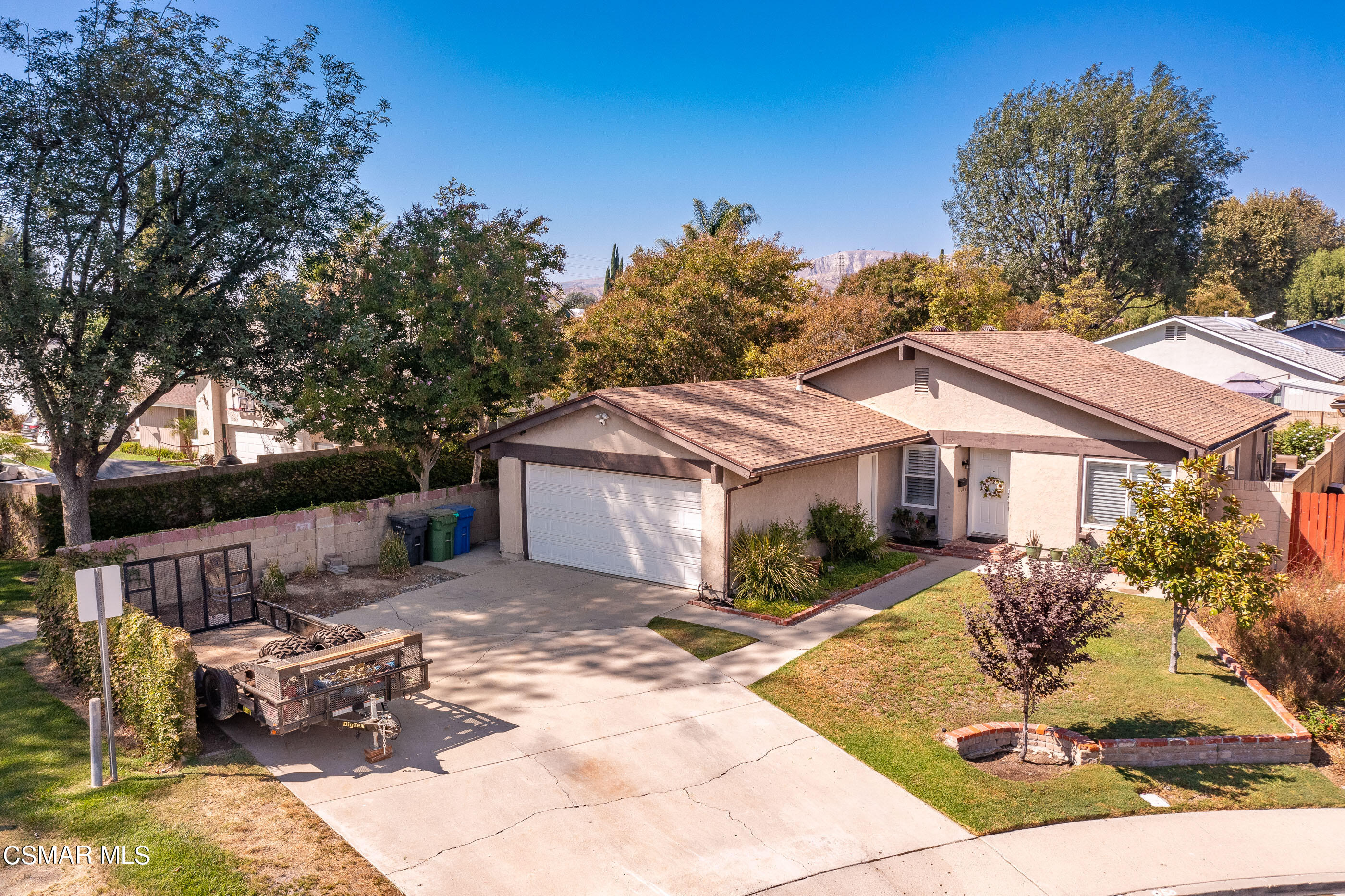 3923 Goodwin Avenue Simi Valley, CA 93063 - Photo 26 of 32 3923 Goodwin Ave Simi Valley-27