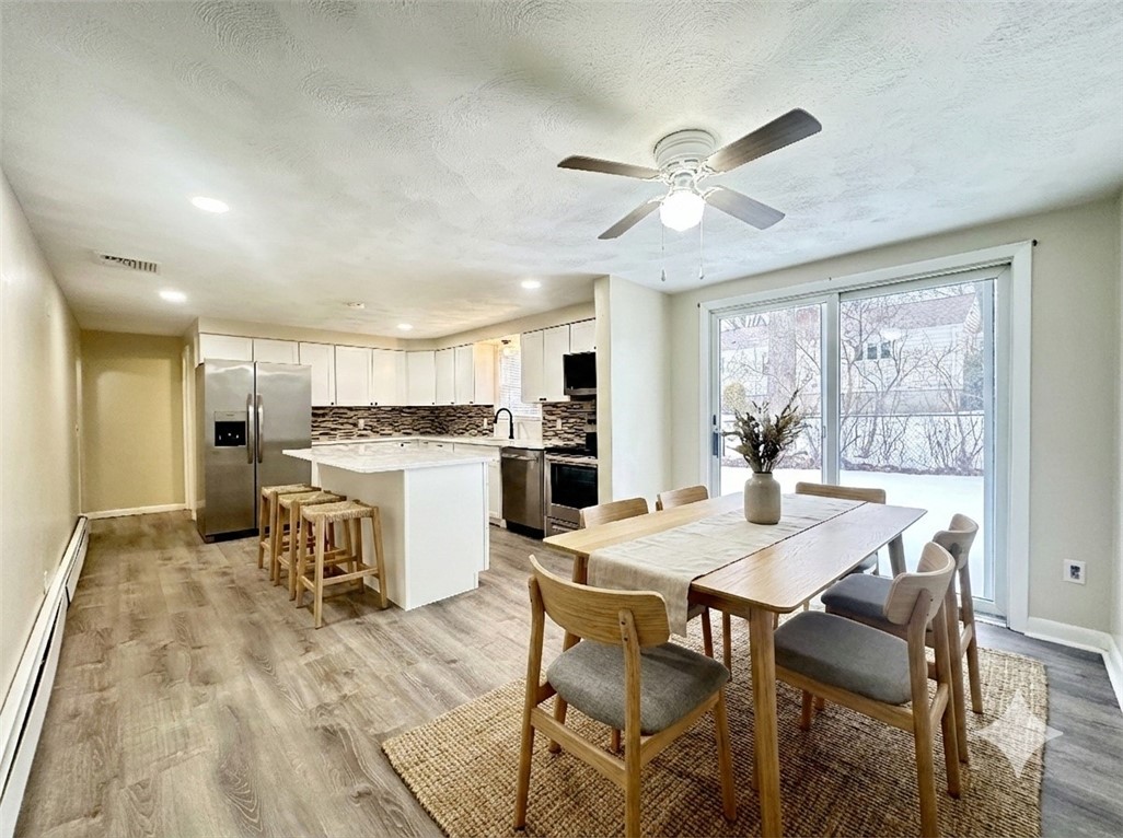 135 South Pierce Road East Greenwich, RI 02818 - Photo 3 of 42