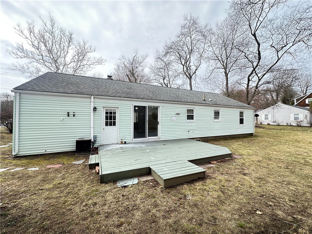 135 South Pierce Road East Greenwich, RI 02818 - Photo 36 of 42