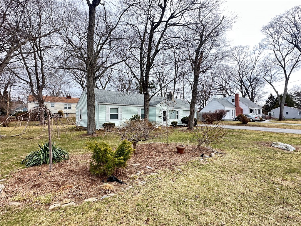 135 South Pierce Road East Greenwich, RI 02818 - Photo 38 of 42