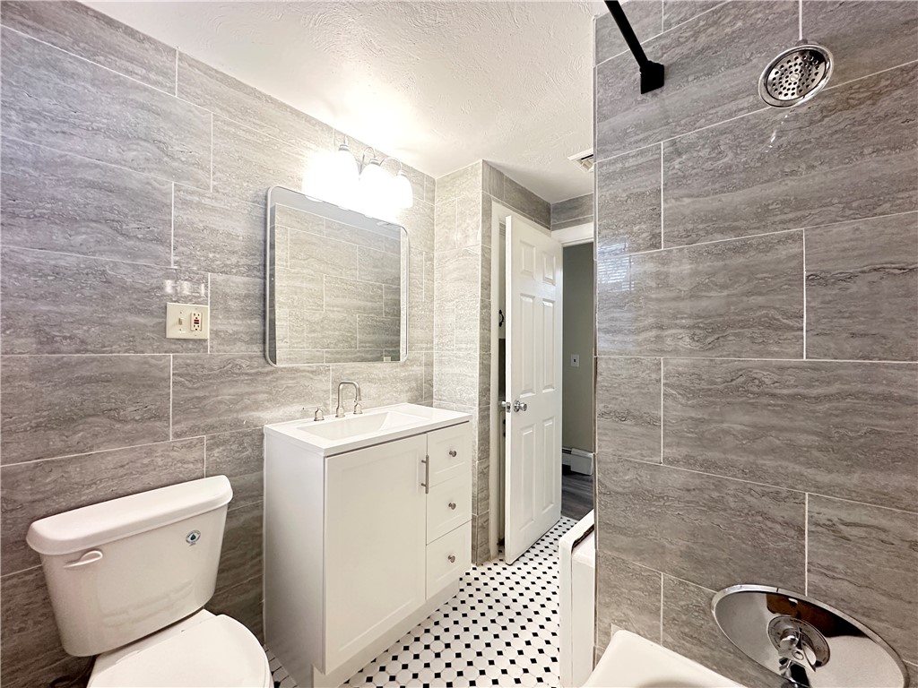 135 South Pierce Road East Greenwich, RI 02818 - Photo 8 of 42