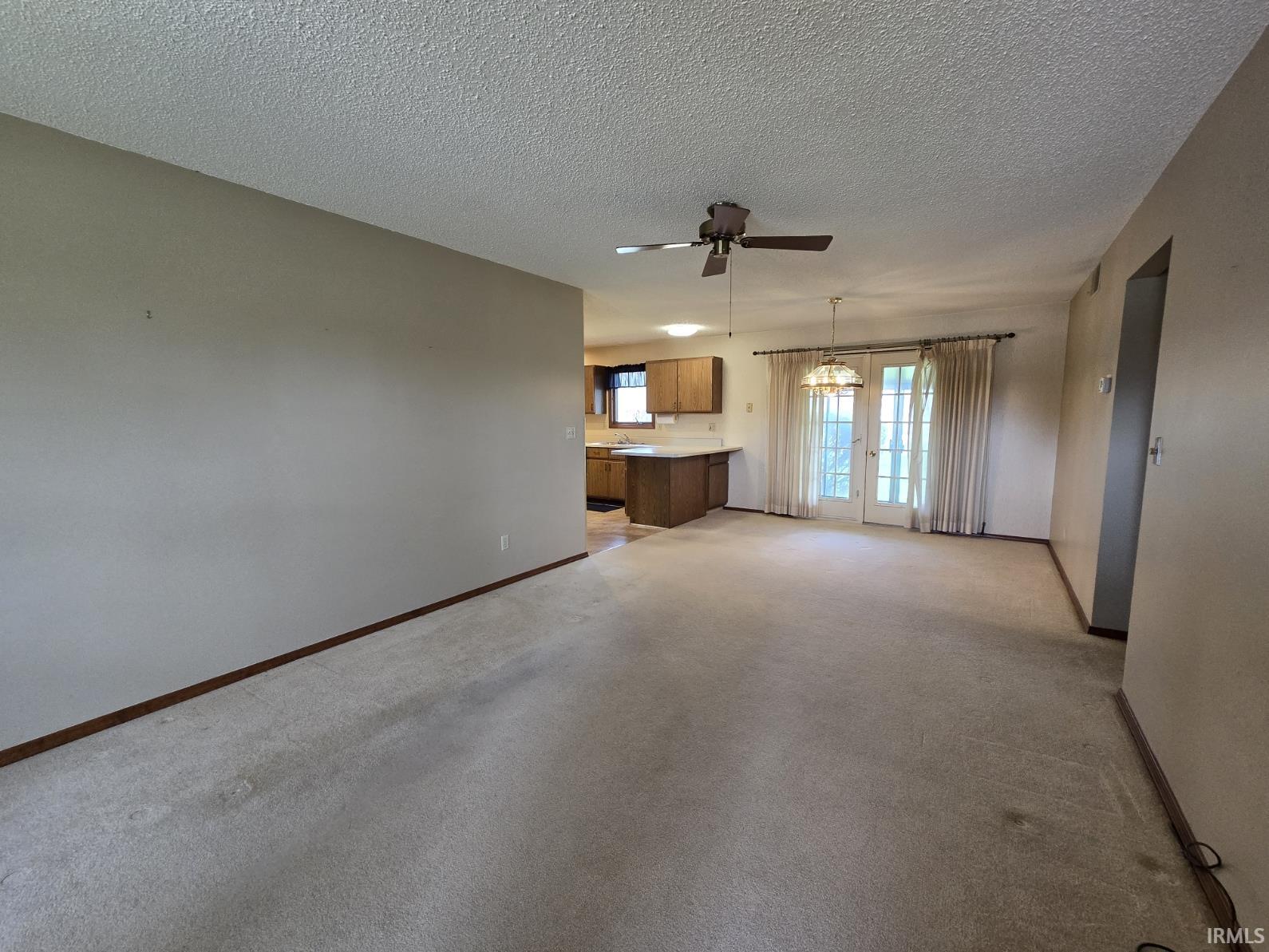 731 Riley Road Kendallville, IN 46755 - Photo 3 of 20