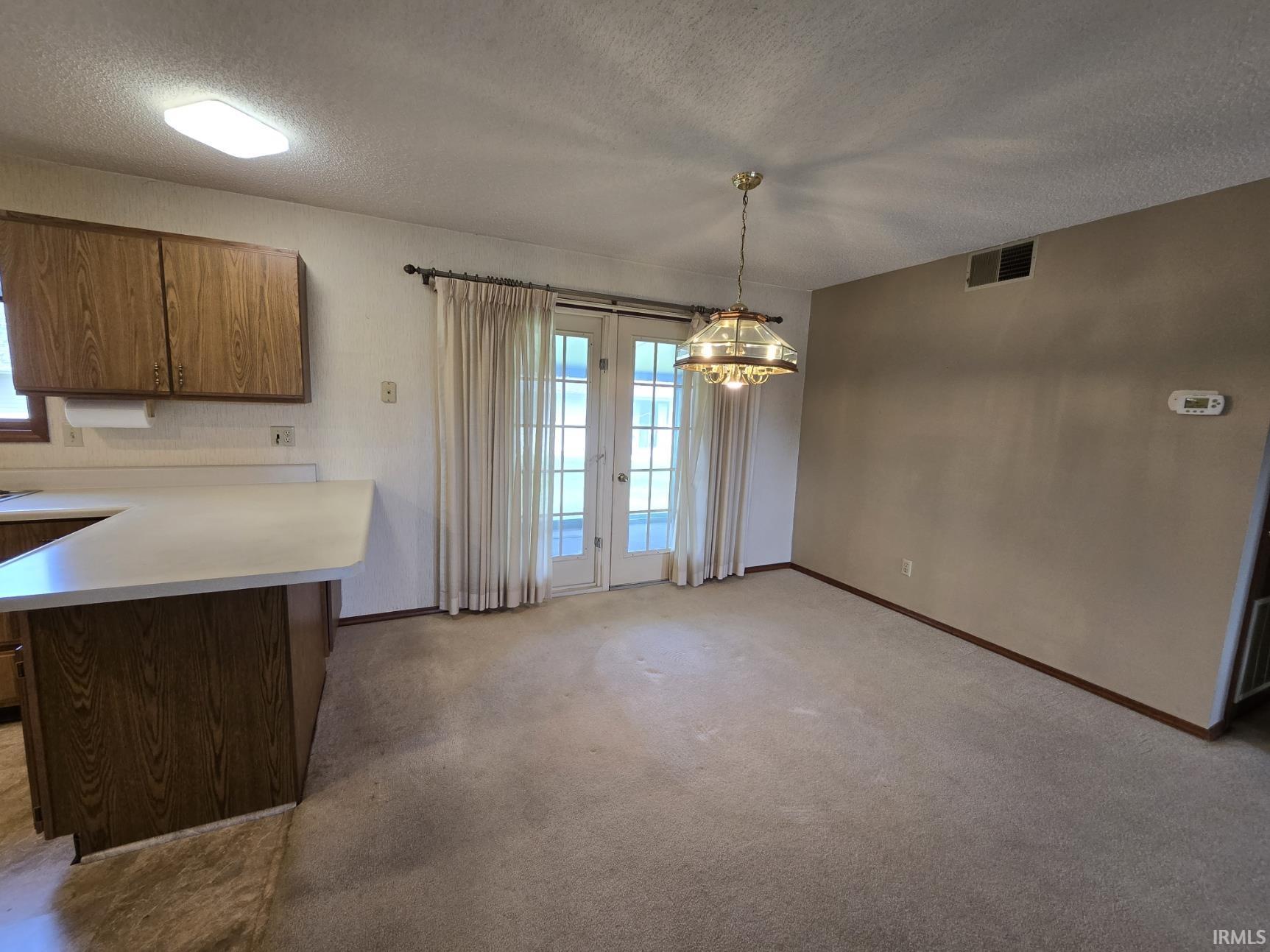 731 Riley Road Kendallville, IN 46755 - Photo 4 of 20