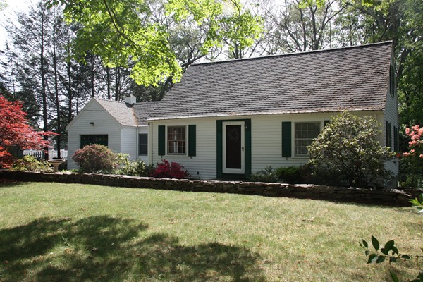 8 MacArthur Road Ashland, MA 01721 - Photo 2 of 30 Gallery Image 2