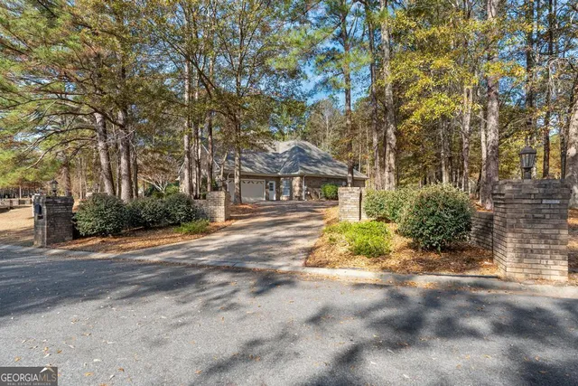 $519,900 | 220 Sabre Drive, Bonaire, GA 31005