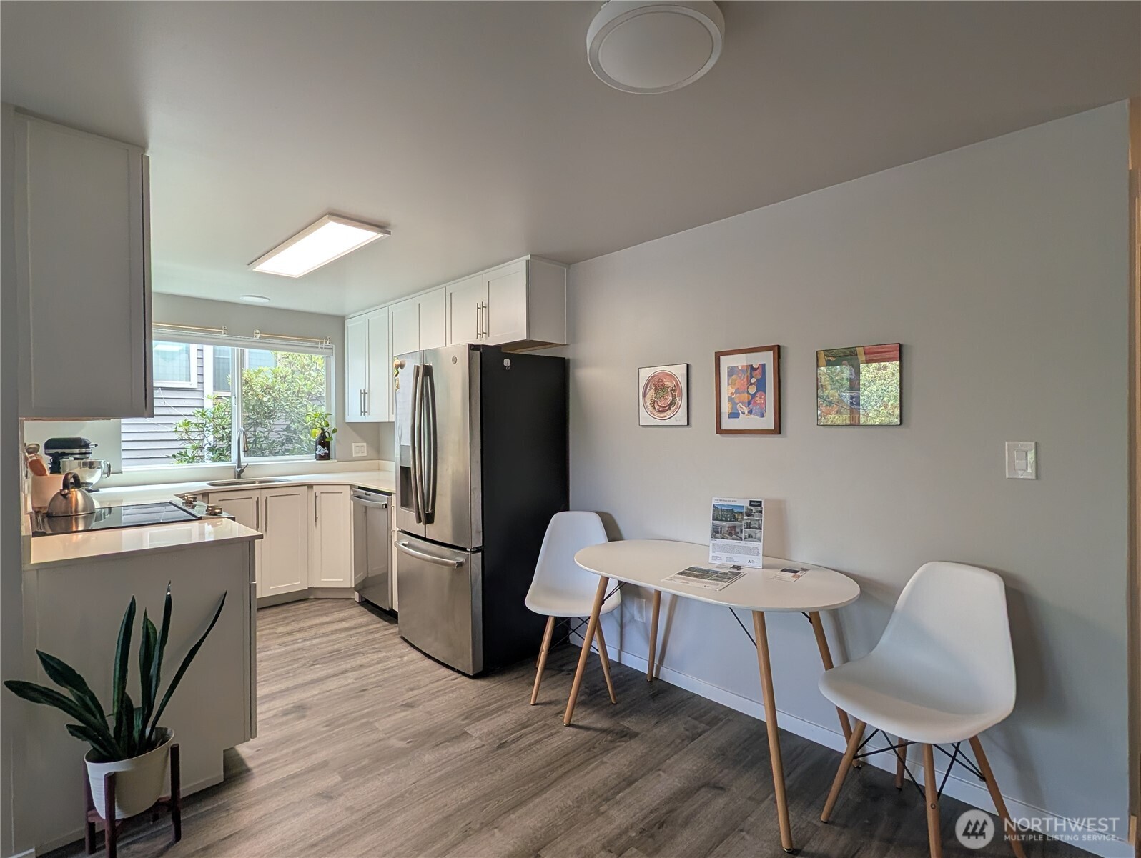 1729 18th Avenue, Unit 201 Seattle, WA 98122 - Photo 8 of 19 Gallery Image 8
