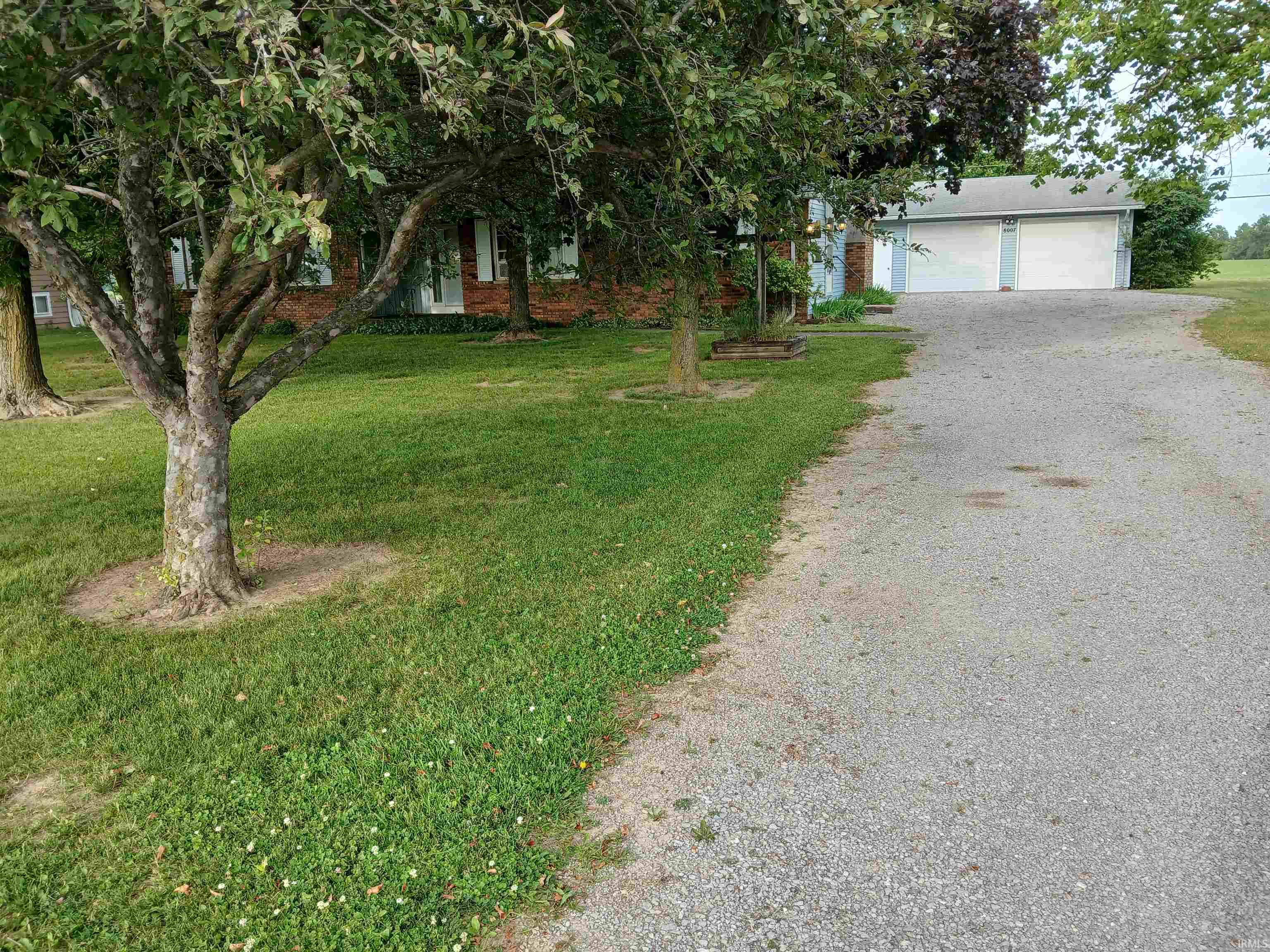 8007 Trentman Road Fort Wayne, IN 46816 - Photo 4 of 27 Gallery Image 4