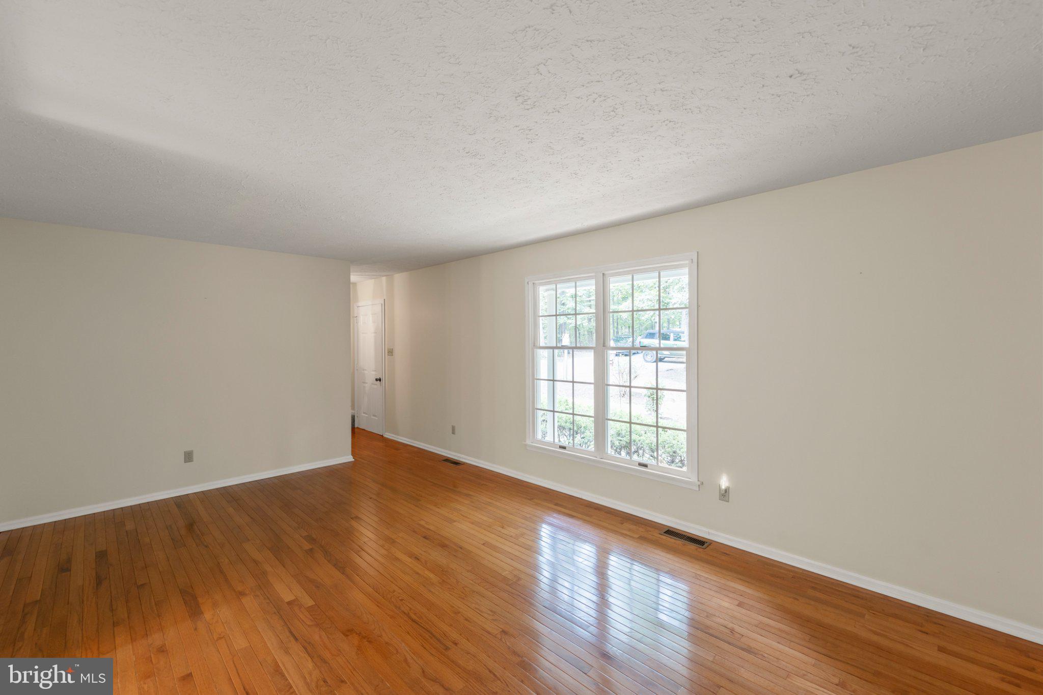 154 Roper Drive Clear Brook, VA 22624 - Photo 5 of 40 Gallery Image 5