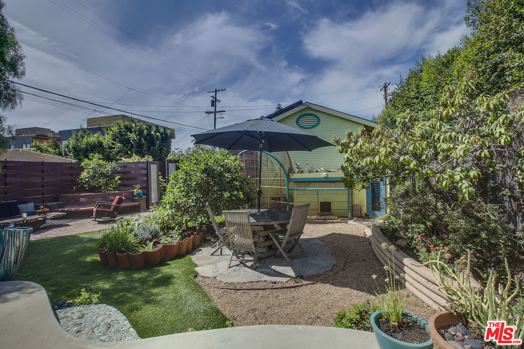 809 6th Avenue Venice, CA 90291 - Photo 23 of 40