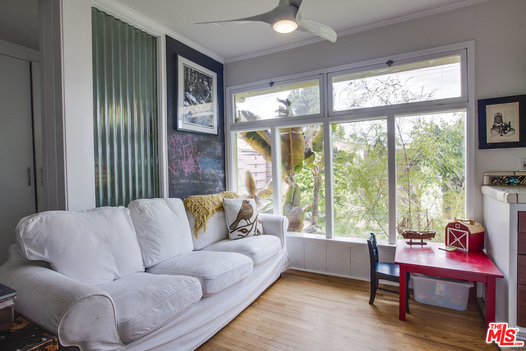 809 6th Avenue Venice, CA 90291 - Photo 32 of 40