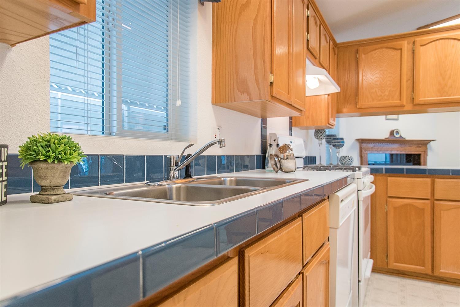 314 North Albert Avenue, Unit 121 Exeter, CA 93221 - Photo 22 of 37