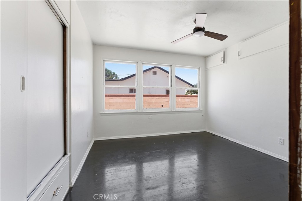 44509 Date Lancaster, CA 93534 - Photo 12 of 20 an empty room with a window
