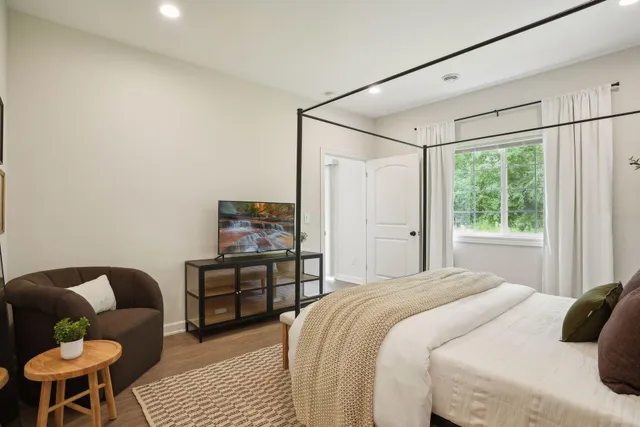 $380,000 | 613 Field Point Street, Roberts, WI 54023