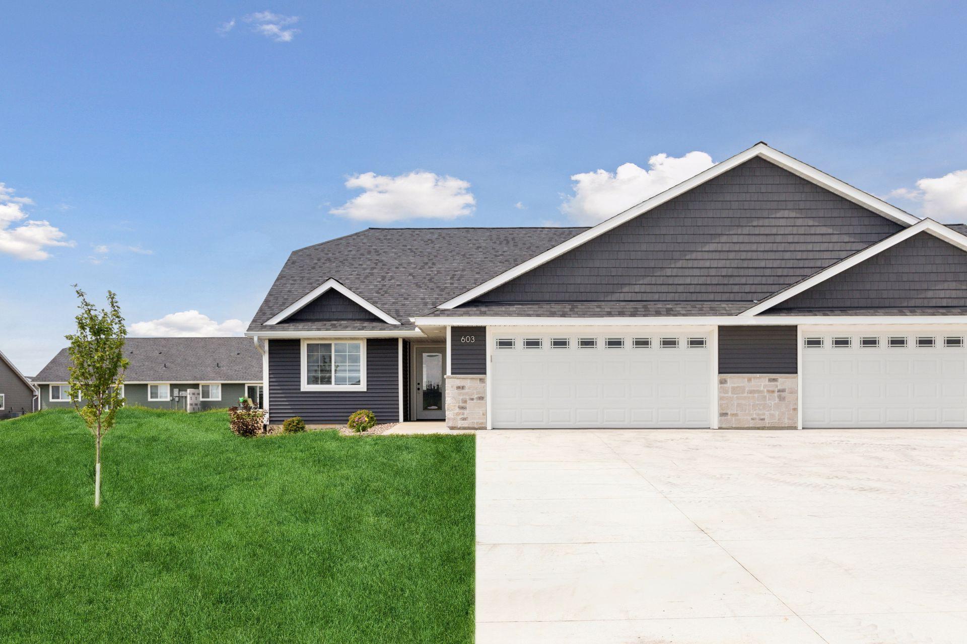 613 Field Point Street Roberts, WI 54023 - Photo 3 of 35