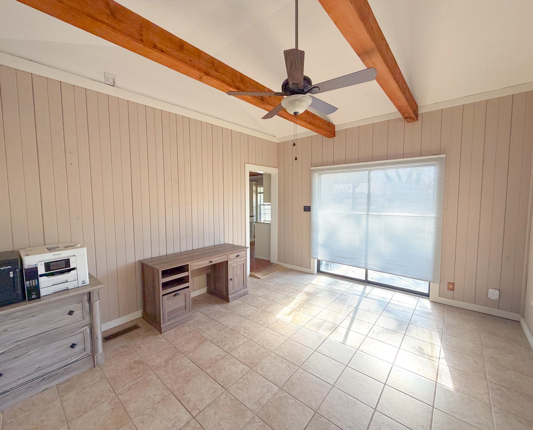 905 Cr 956 Road Iuka, MS 38852 - Photo 8 of 16 a view of workspace with cabinet