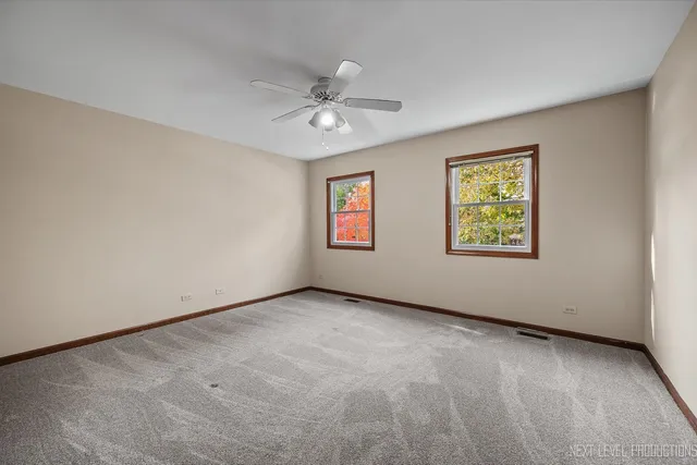 $575,000 | 231 North Cambridge Drive, Geneva, IL 60134