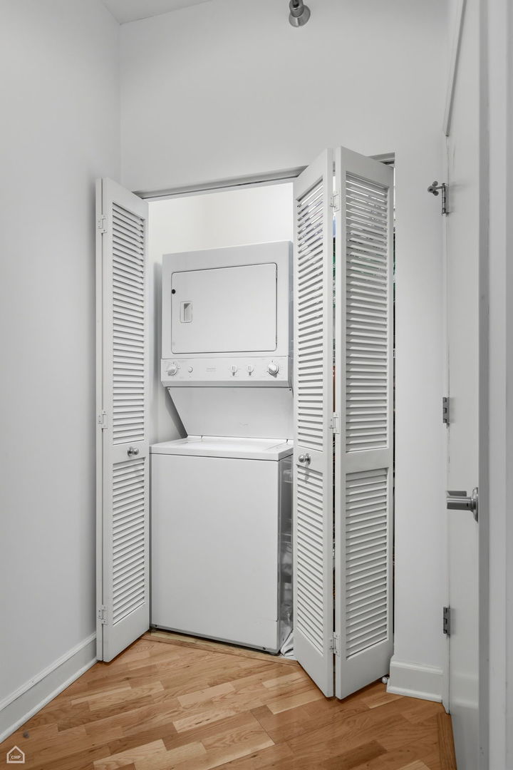 1322 South Prairie Avenue, Unit 405 Chicago, IL 60605 - Photo 13 of 22 a view of storage and utility room with closet