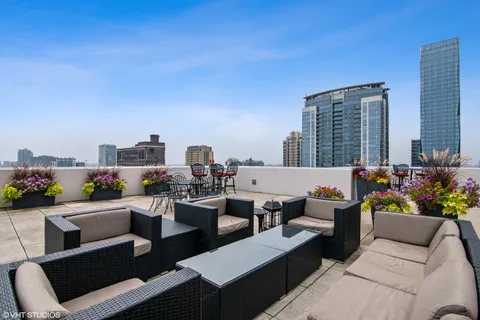 $410,000 | 1322 South Prairie Avenue, Unit 405, Chicago, IL 60605
