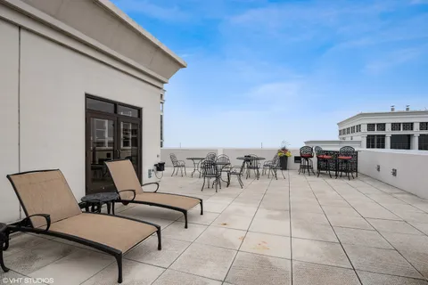 $410,000 | 1322 South Prairie Avenue, Unit 405, Chicago, IL 60605