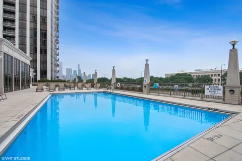 $410,000 | 1322 South Prairie Avenue, Unit 405, Chicago, IL 60605