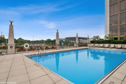 $410,000 | 1322 South Prairie Avenue, Unit 405, Chicago, IL 60605