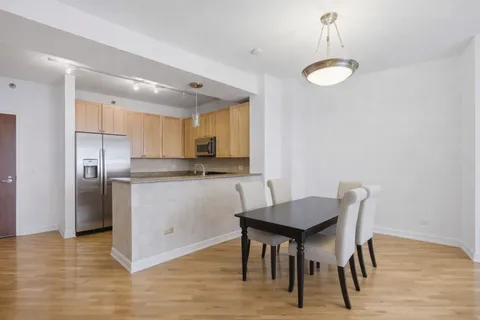 $410,000 | 1322 South Prairie Avenue, Unit 405, Chicago, IL 60605