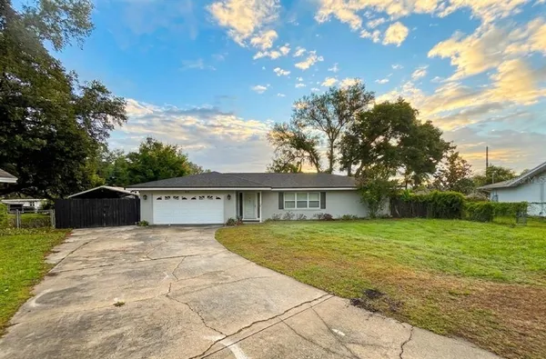 $2,800 | 116 Holmes Place Southeast, Winter Haven, FL 33884