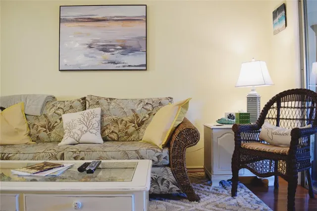 $209,900 | 1016 Desoto Drive, Dunedin, FL 34698