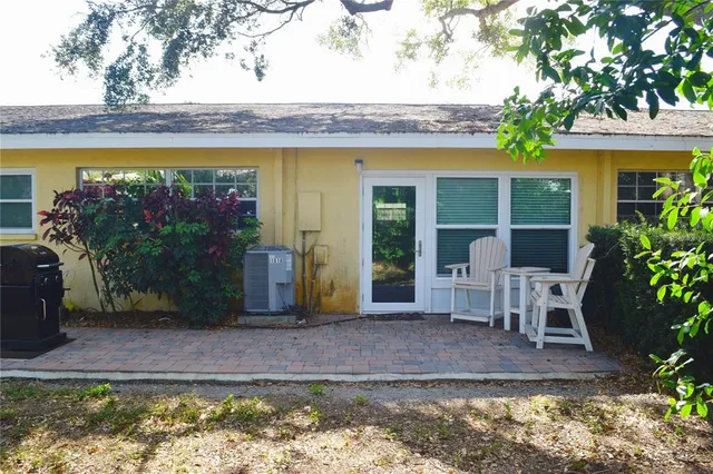 $209,900 | 1016 Desoto Drive, Dunedin, FL 34698