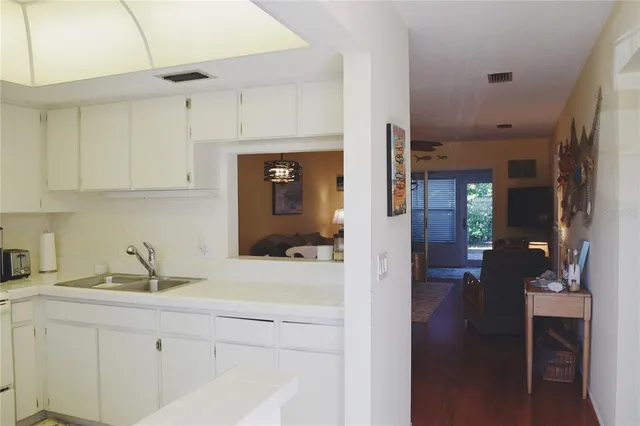 $209,900 | 1016 Desoto Drive, Dunedin, FL 34698