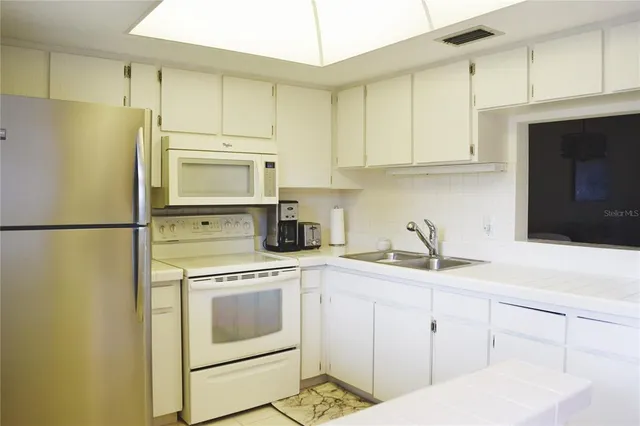 $209,900 | 1016 Desoto Drive, Dunedin, FL 34698