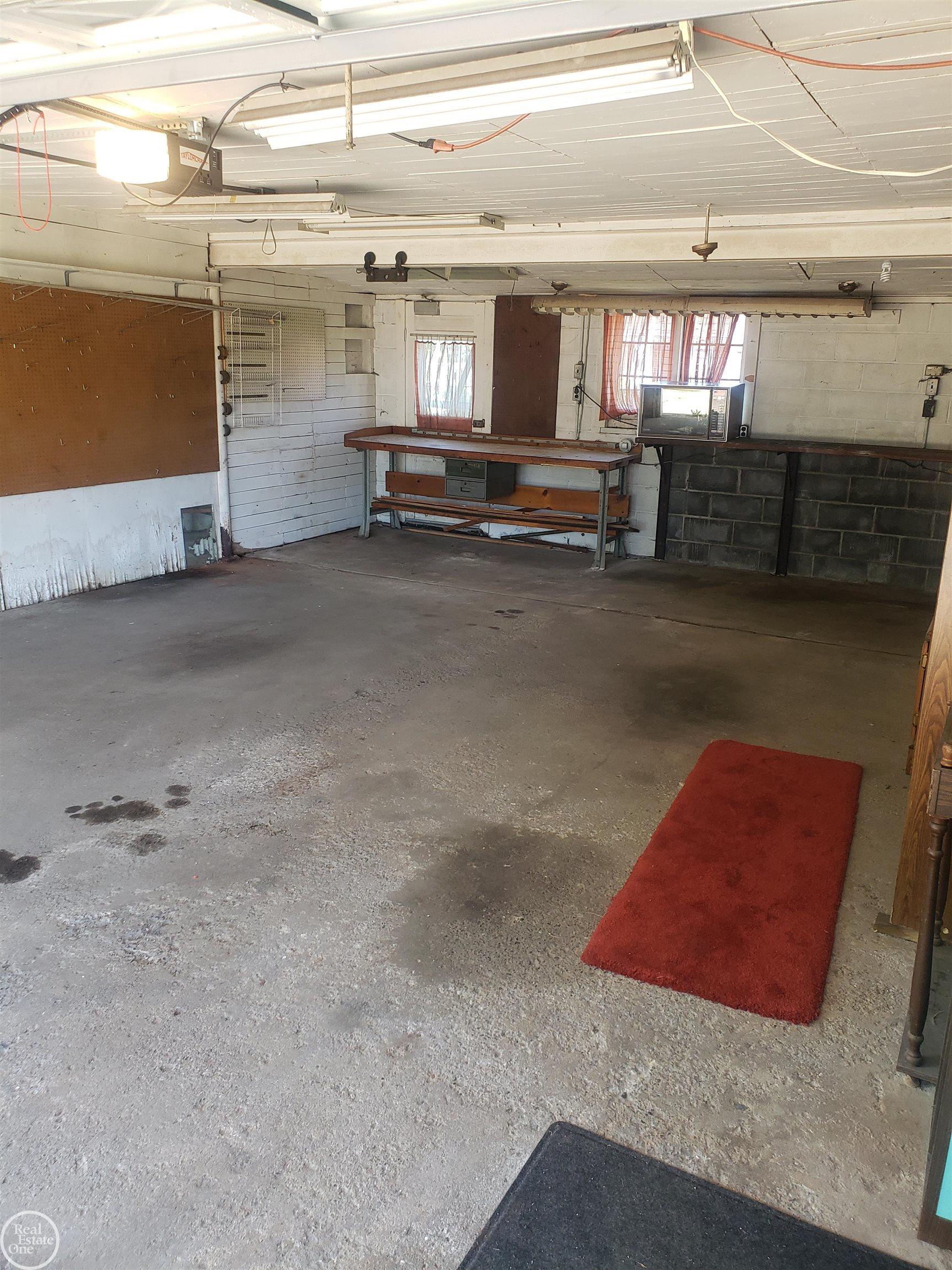 23709 Roxana Avenue Eastpointe, MI 48021 - Photo 21 of 25 Garage Interior