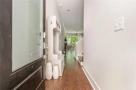 $675,000 | 945 Kenway Avenue, Roswell, GA 30076