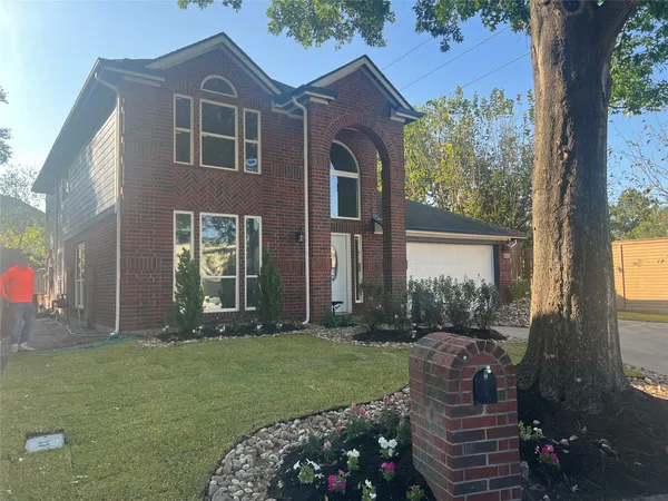 $2,800 | 8023 Carmel Circle, Houston, TX 77095