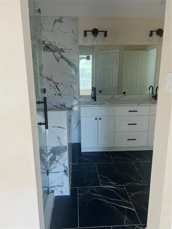 $2,800 | 8023 Carmel Circle, Houston, TX 77095