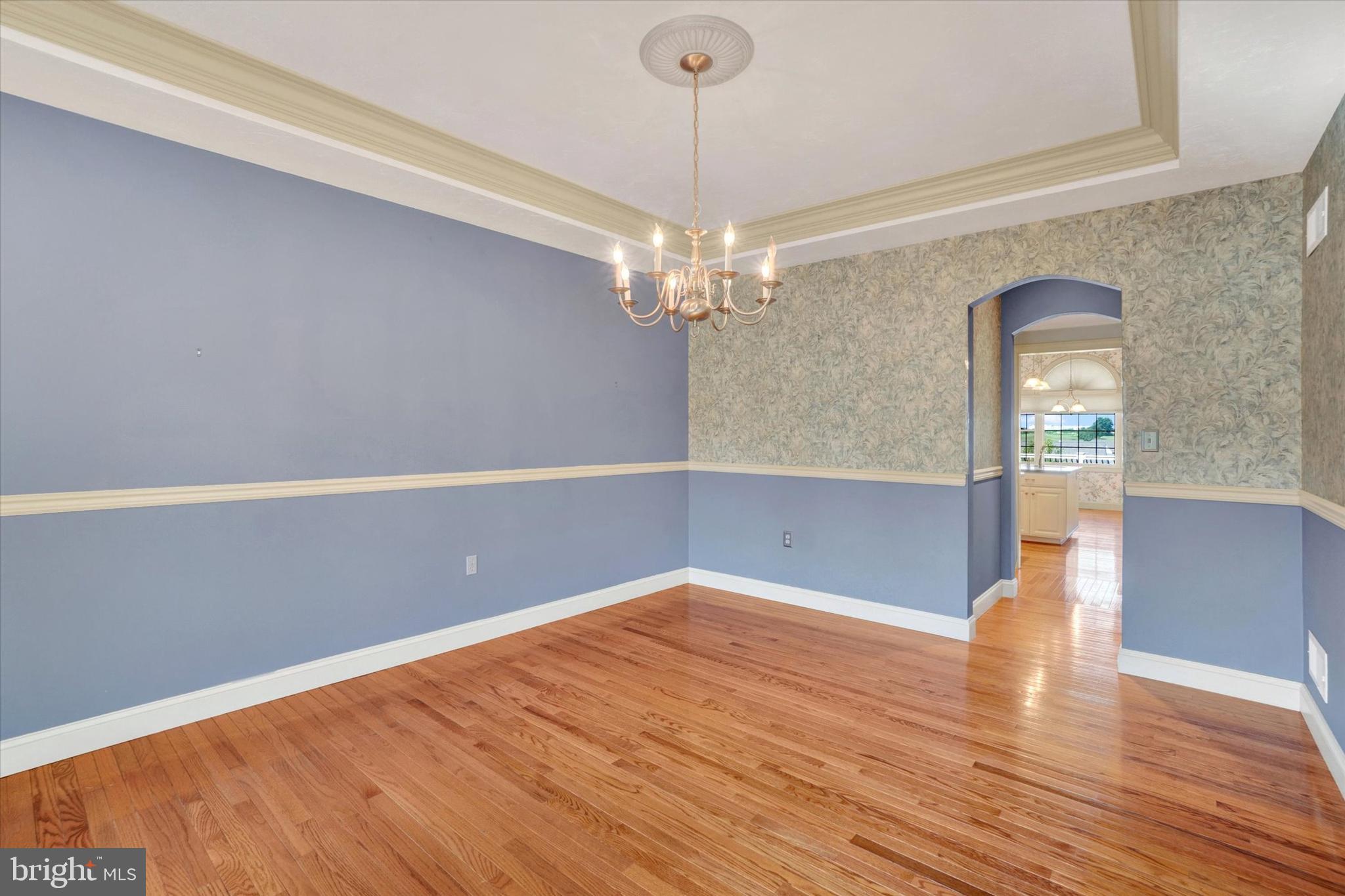 639 Chestnut Hill Road York, PA 17402 - Photo 3 of 51 Dining Room