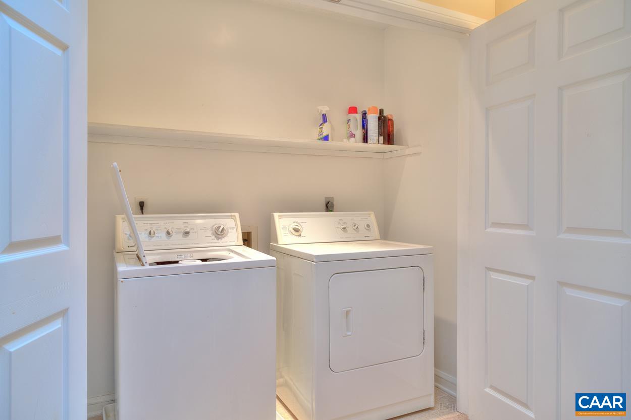 7 Stonewall Road Palmyra, VA 22963 - Photo 23 of 55 a utility room with dryer and washer