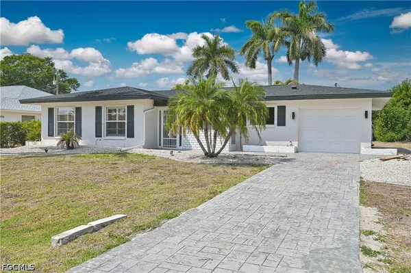 $4,000 | 4520 Southeast 9th Avenue, Cape Coral, FL 33904