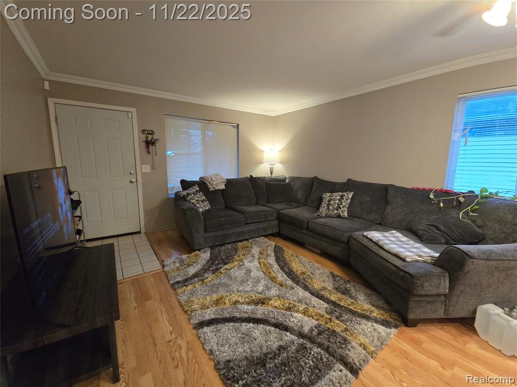 17551 East 10 Mile Road Roseville, MI 48066 - Photo 3 of 23