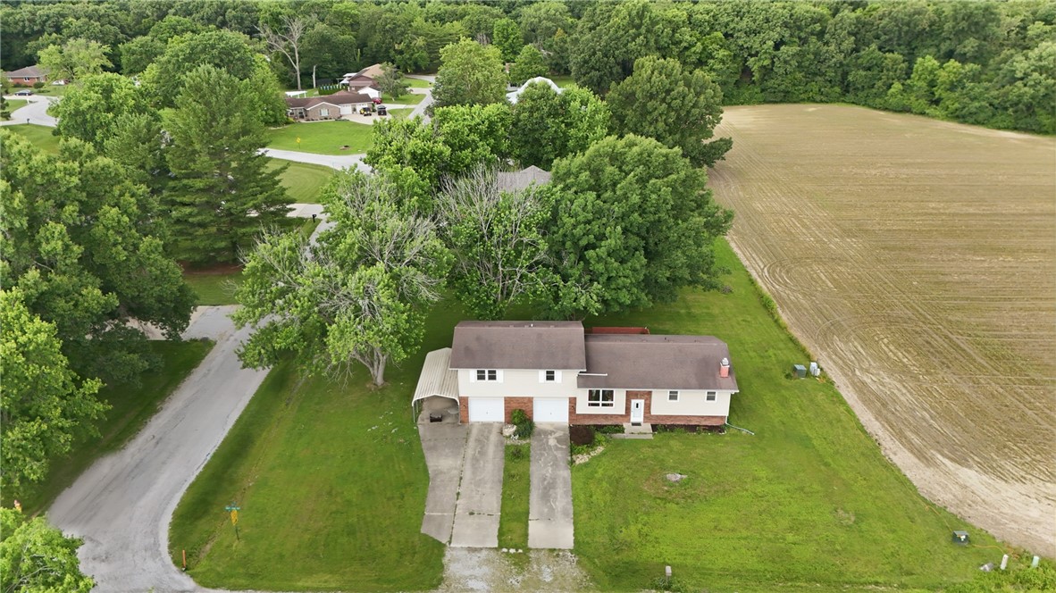 15115 North Nazarene Road Effingham, IL 62401 - Photo 1 of 32