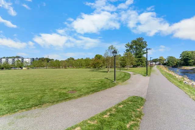 $749,000 | 60 Coppersmith Way, Unit 304, Canton, MA 02021