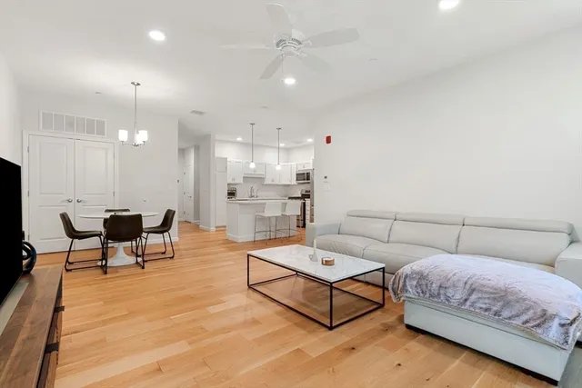 $749,000 | 60 Coppersmith Way, Unit 304, Canton, MA 02021