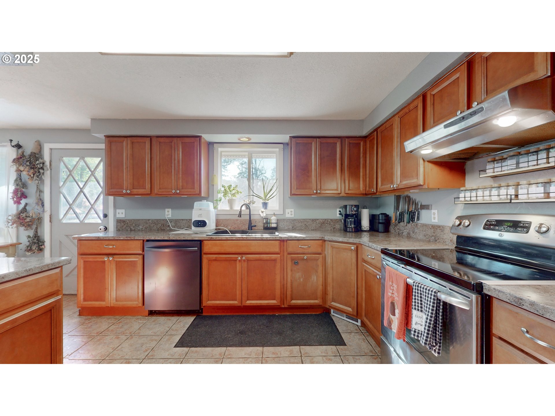 80262 South Edwards Road Hermiston, OR 97838 - Photo 11 of 38