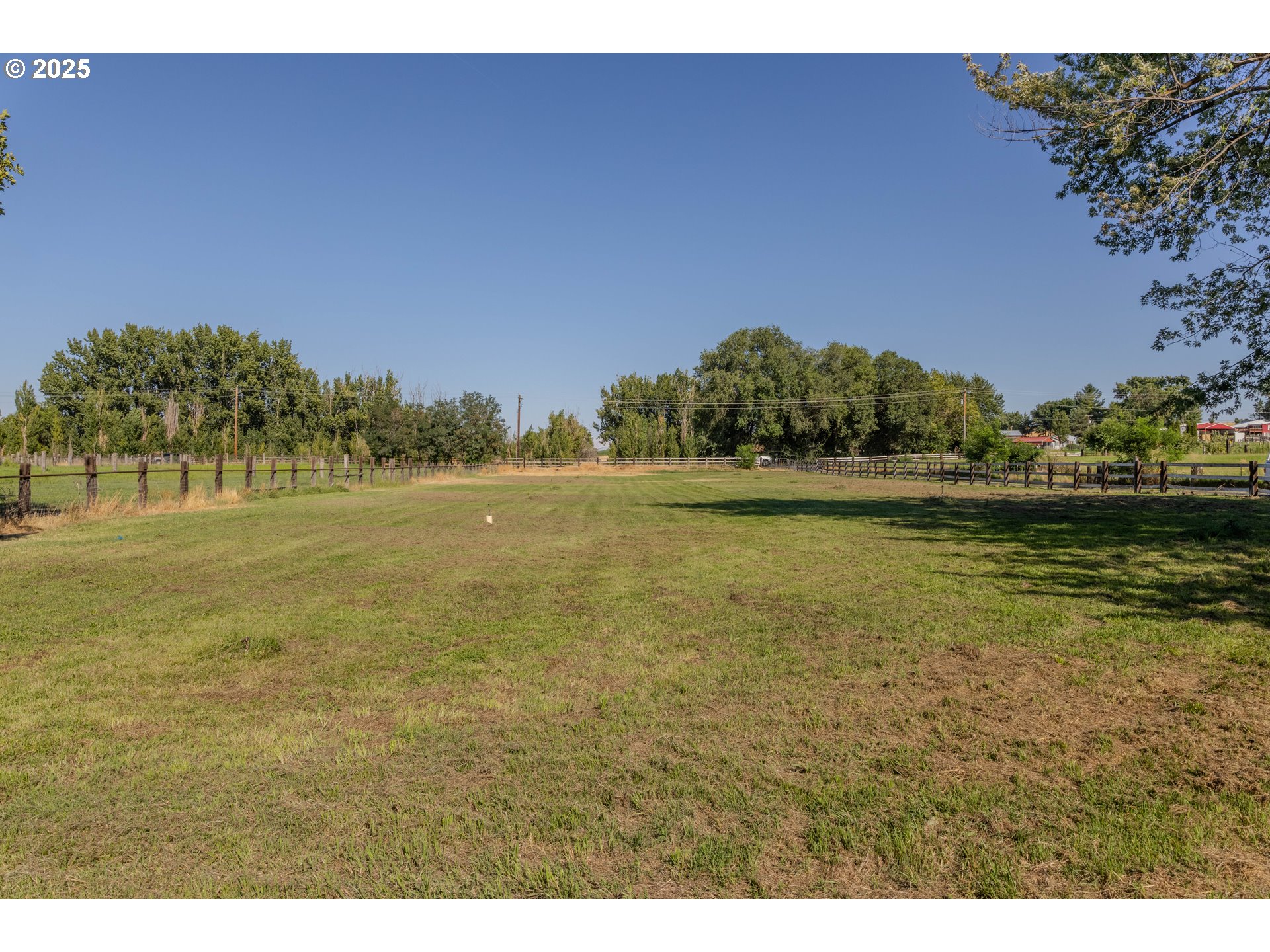 80262 South Edwards Road Hermiston, OR 97838 - Photo 33 of 38