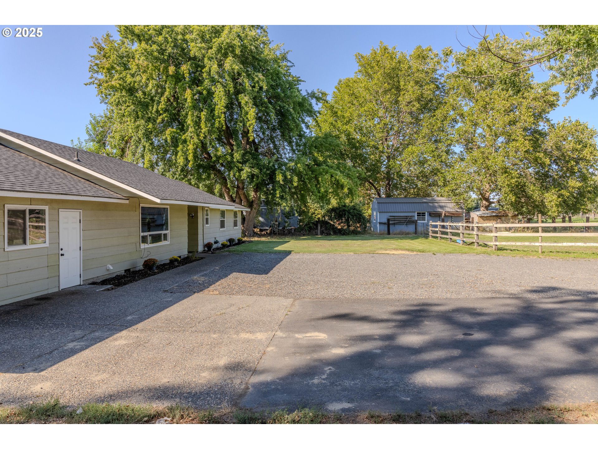 80262 South Edwards Road Hermiston, OR 97838 - Photo 35 of 38