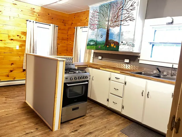 $155,000 | 22 Maple Street, Orleans, VT 05860