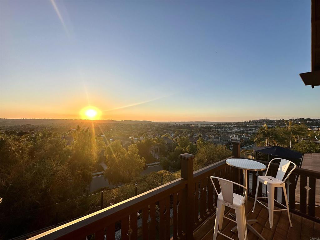 7657 Sitio Algodon Carlsbad, CA 92009 - Photo 39 of 40 a view of a city from a balcony