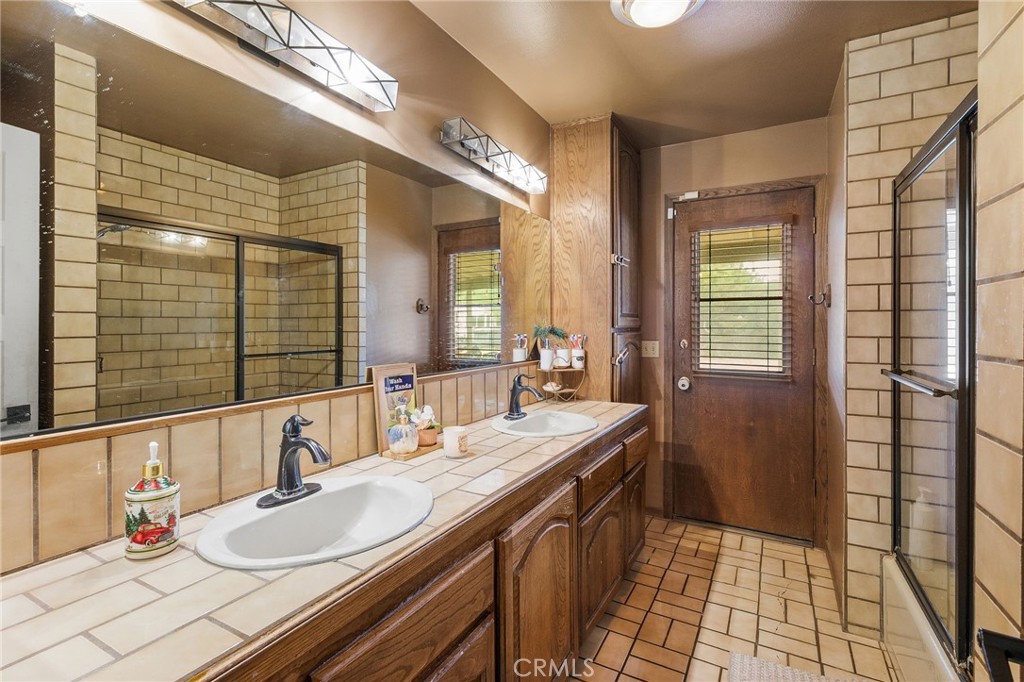 19702 Yanan Road Apple Valley, CA 92307 - Photo 26 of 48